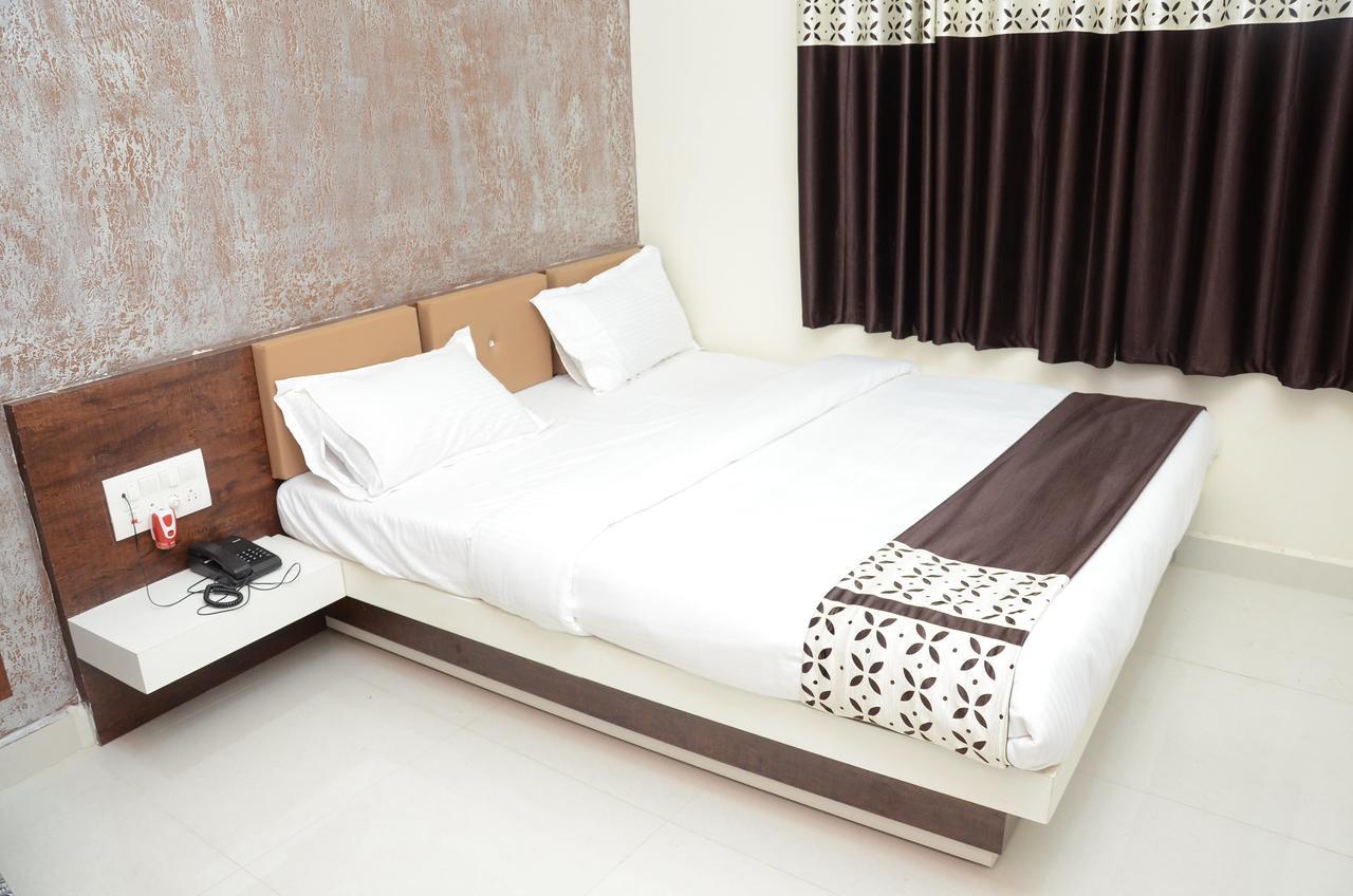 Hotel Bansidhar Somnath Exterior photo